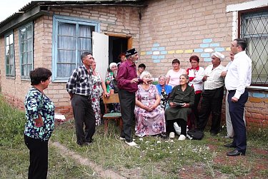 На встречах с жителями сел